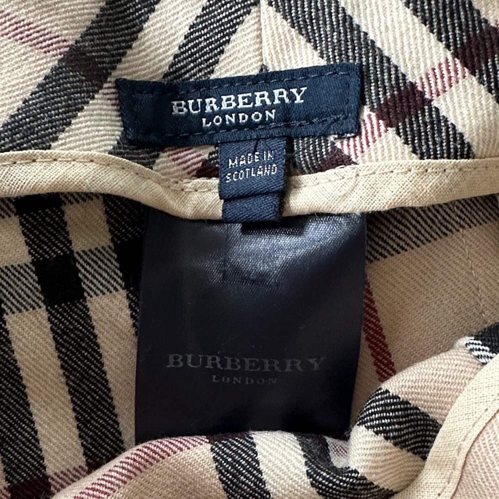 Burberry Beige Plaid Mini Skirt with Black Straps - Picture 2 of 3